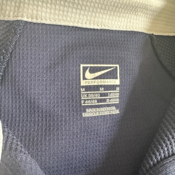 Nike Men's Navy Blue Polo Shirt - Picture 2 of 2